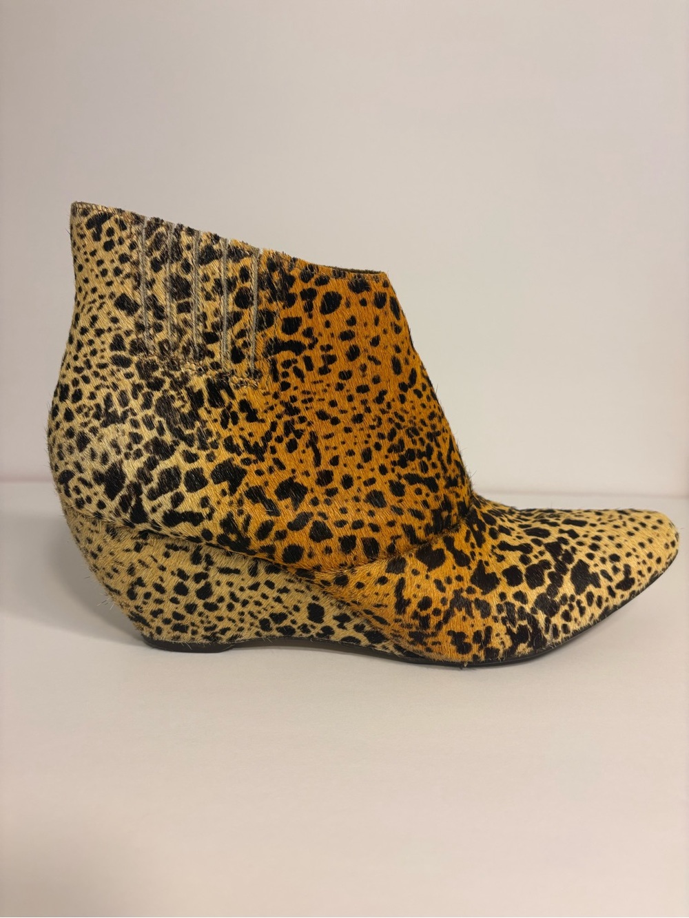 Matisse - Nugent Leopard Print Ankle Wedge Bootie Real Calf Hair Leather Size 10